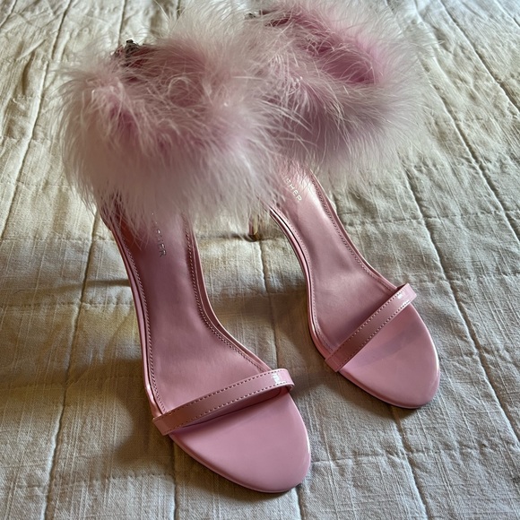 Marc Fisher | Shoes | Marc Fisher Genivy Feather Heels | Poshmark